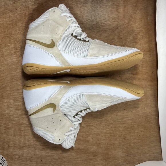 Nike Fury Shoes Mens Size 10.5 White Gold AO2416-170 Gum Sole main image 4